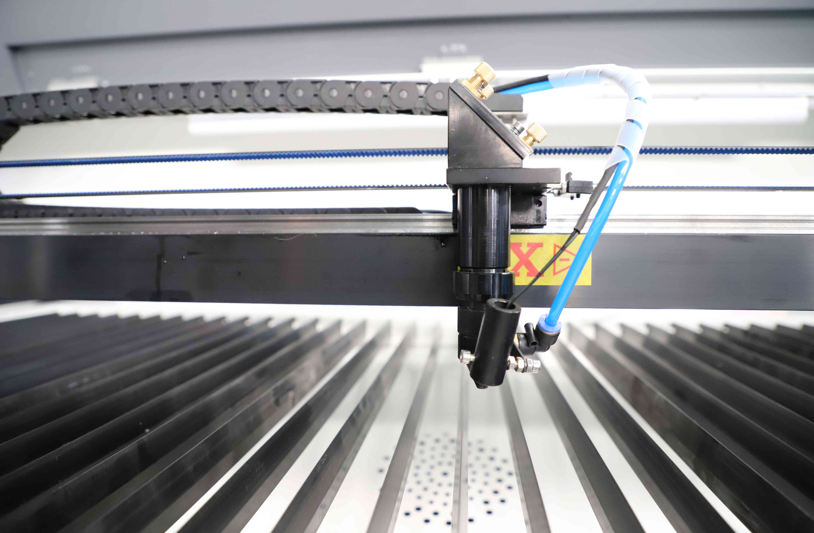 Solutions BBM - Model 5540 - CO2 Laser Engraver - 55" x 40" Work Area